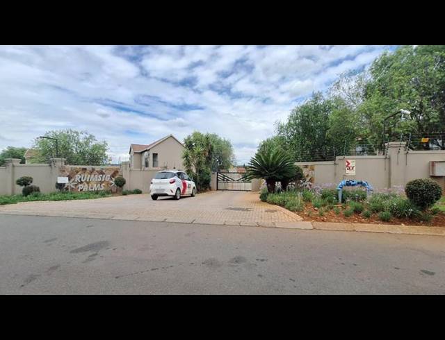 1 BEDROOM APARTMENT FOR SALE IN WILLOWBROOK